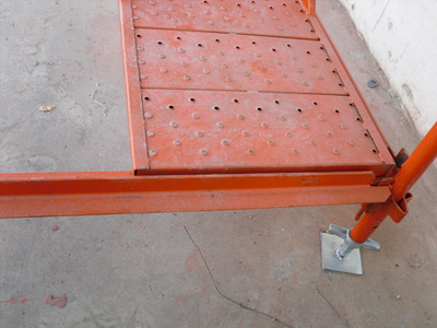 金中盛牌Z字人行梯 廣西高架橋施工的安全保障利器